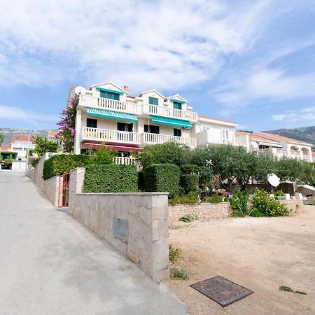 Apartments Simon Бол Екстериор снимка