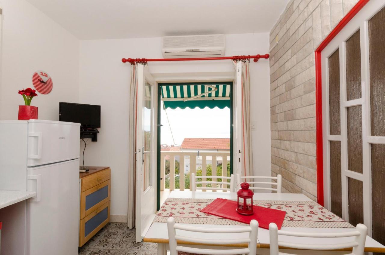 Apartments Simon Бол Екстериор снимка