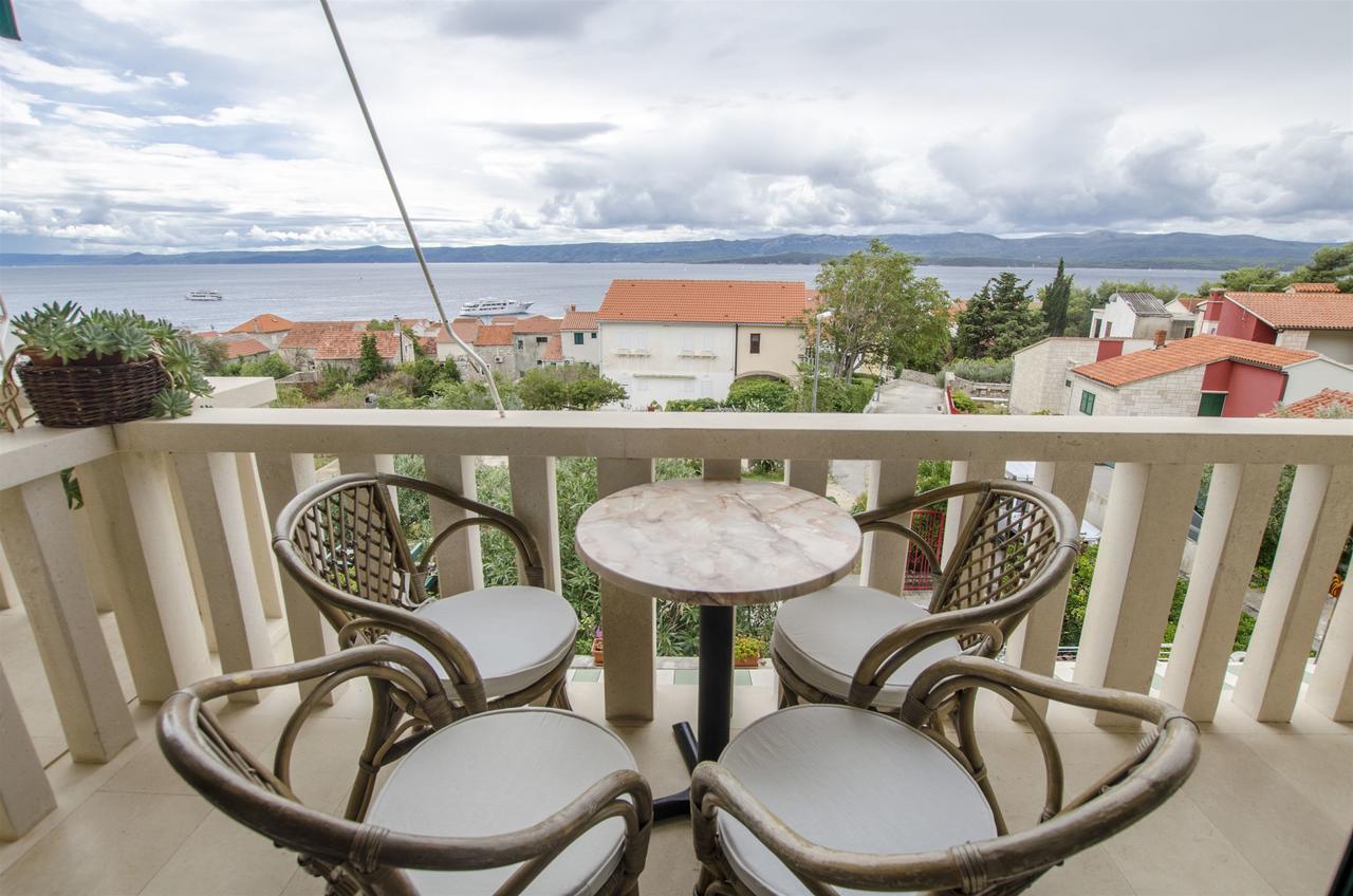 Apartments Simon Бол Екстериор снимка